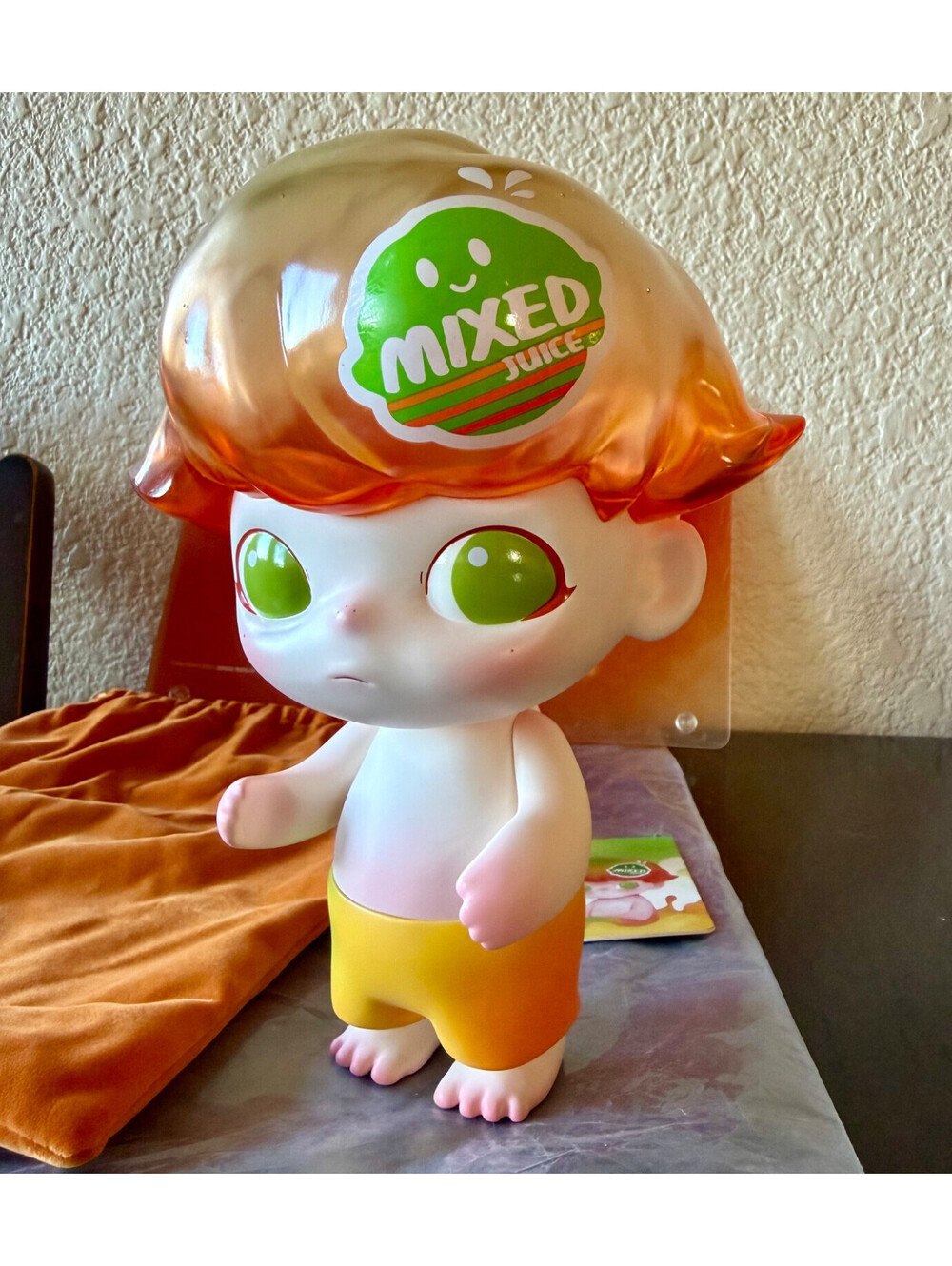 DIMOO Orange Mixed Juice + Juicer / Water Gun Plus Limited Figure 8.66 Inches